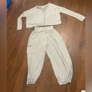 OUT FROM UNDER Women's large gray knit sweatpants and sweatshirt & leggings set